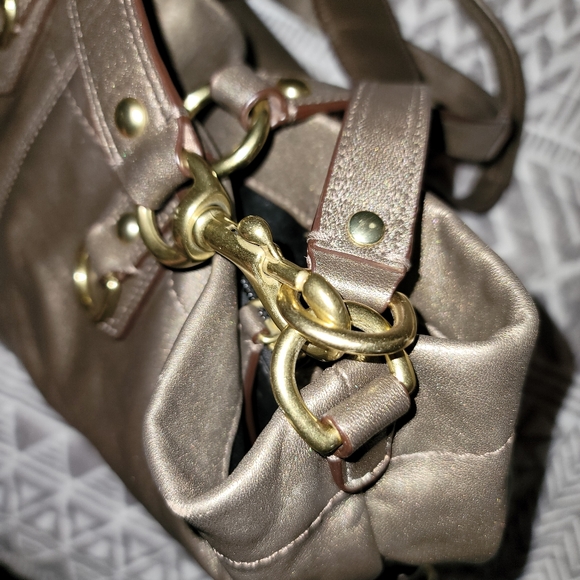 Vintage Coach Ashley in Dark Gold - Picture 8 of 13